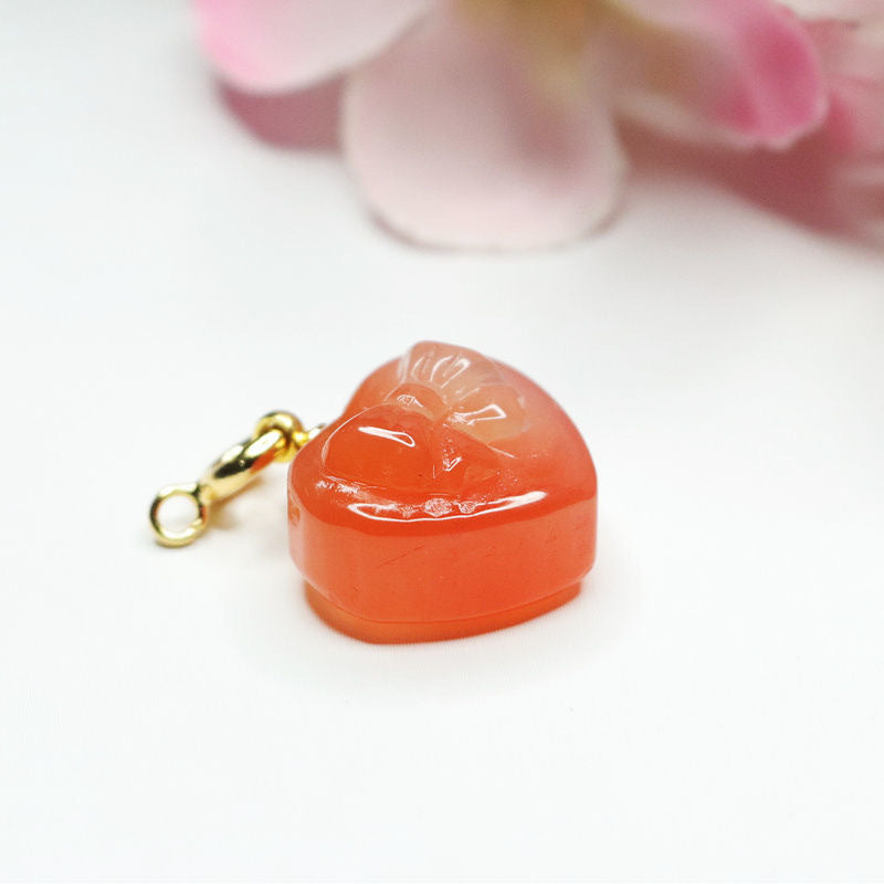 Yanyuan Agate Heart Bow Pendant — No Chain