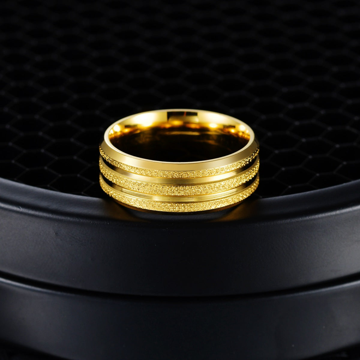 Golden Frosted Floral Cross-border Steel Ring Set - Unisex Jewelry Wholesale