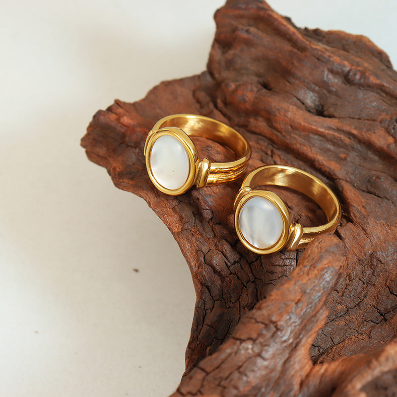 Retro Charm White Sea Shell 18K Gold Index Finger Ring - Everyday Genie Collection