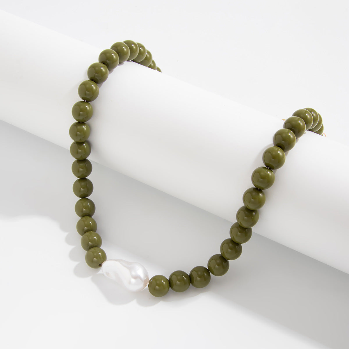 Colored Round Beads Pearl Necklace Dopamine Beaded Holiday Wind Necklace