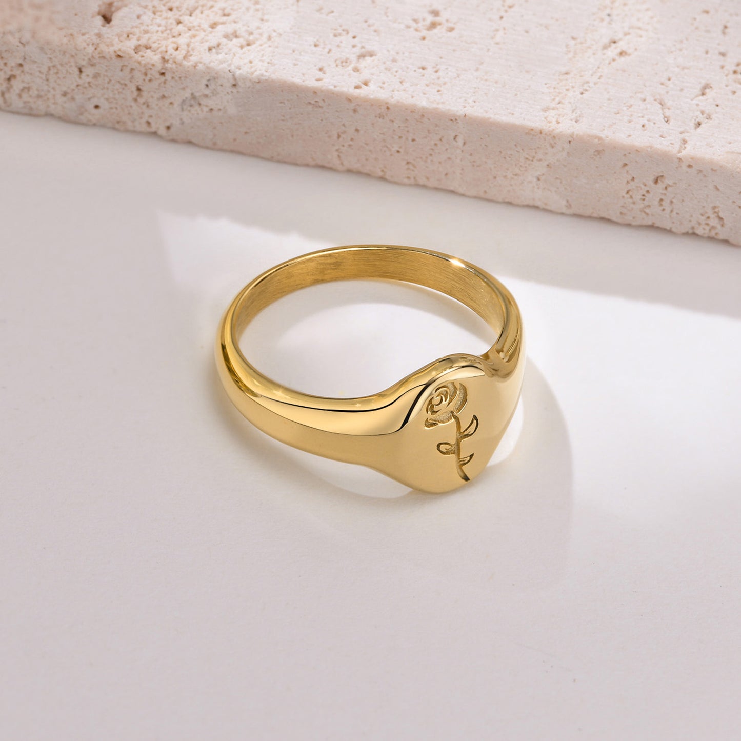 Stainless Steel Rose Casting Ring Gold Ladies Fashion Accessories