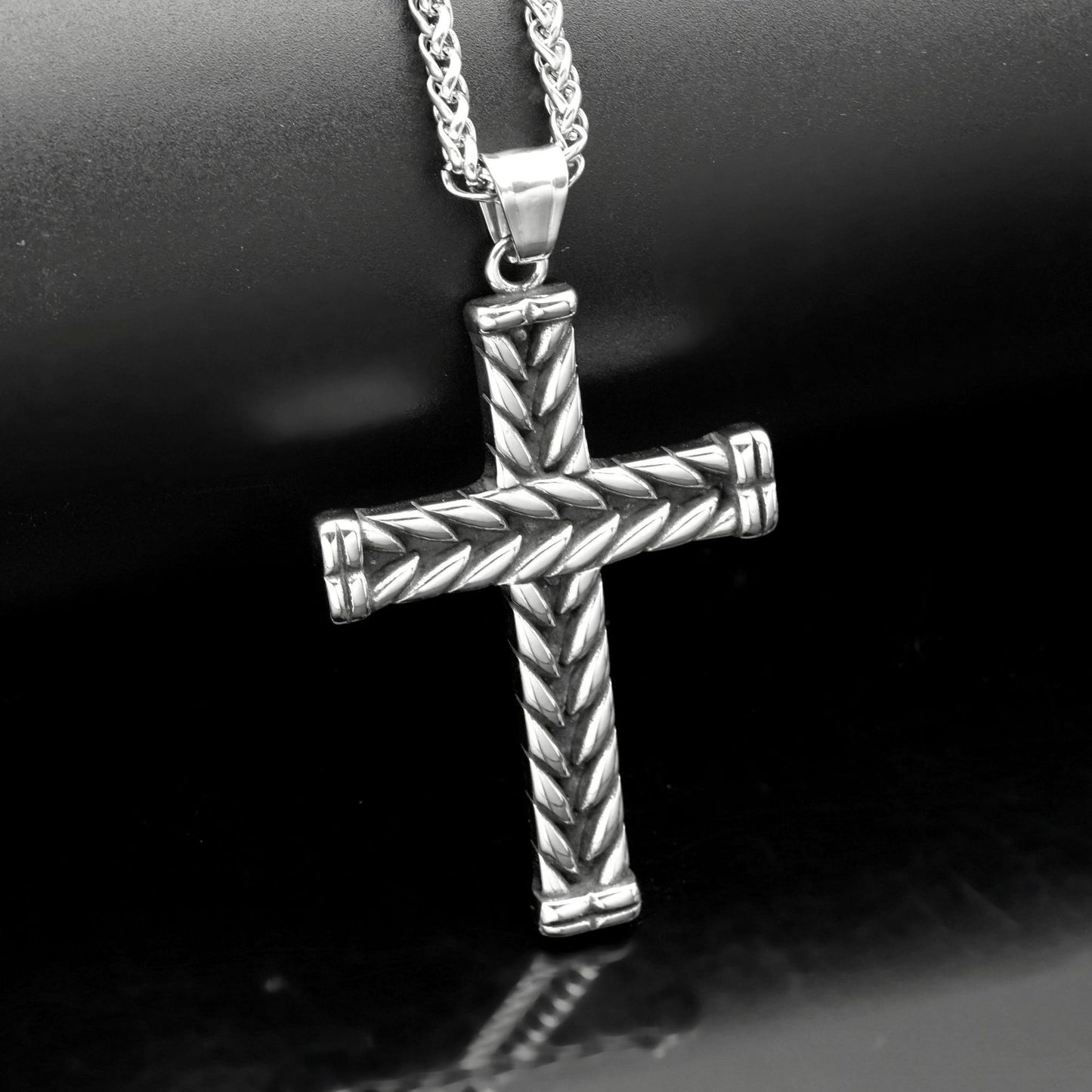Steel Necklace – Vintage Everyday Wear