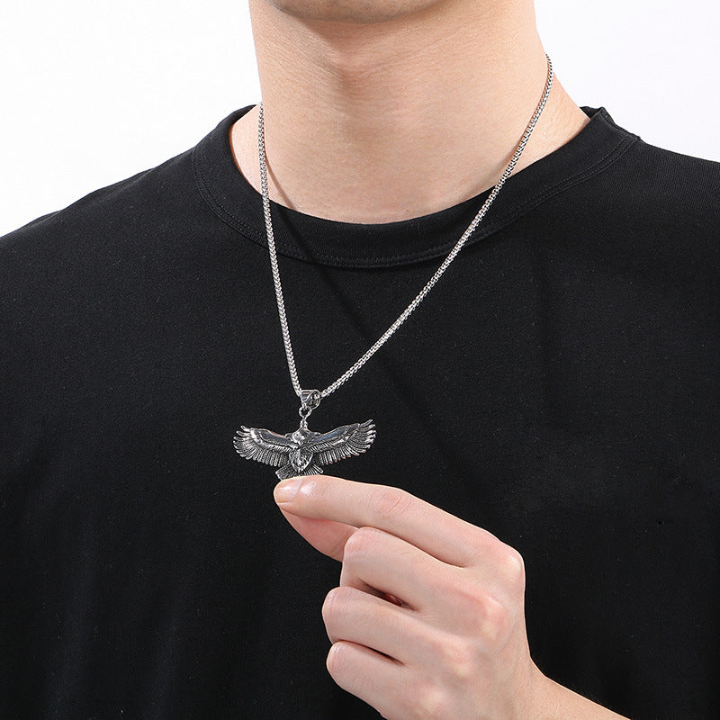 Hiphop Hip Hop Flying Eagle Pendant – Vacuum Electroplating Eagle Necklace