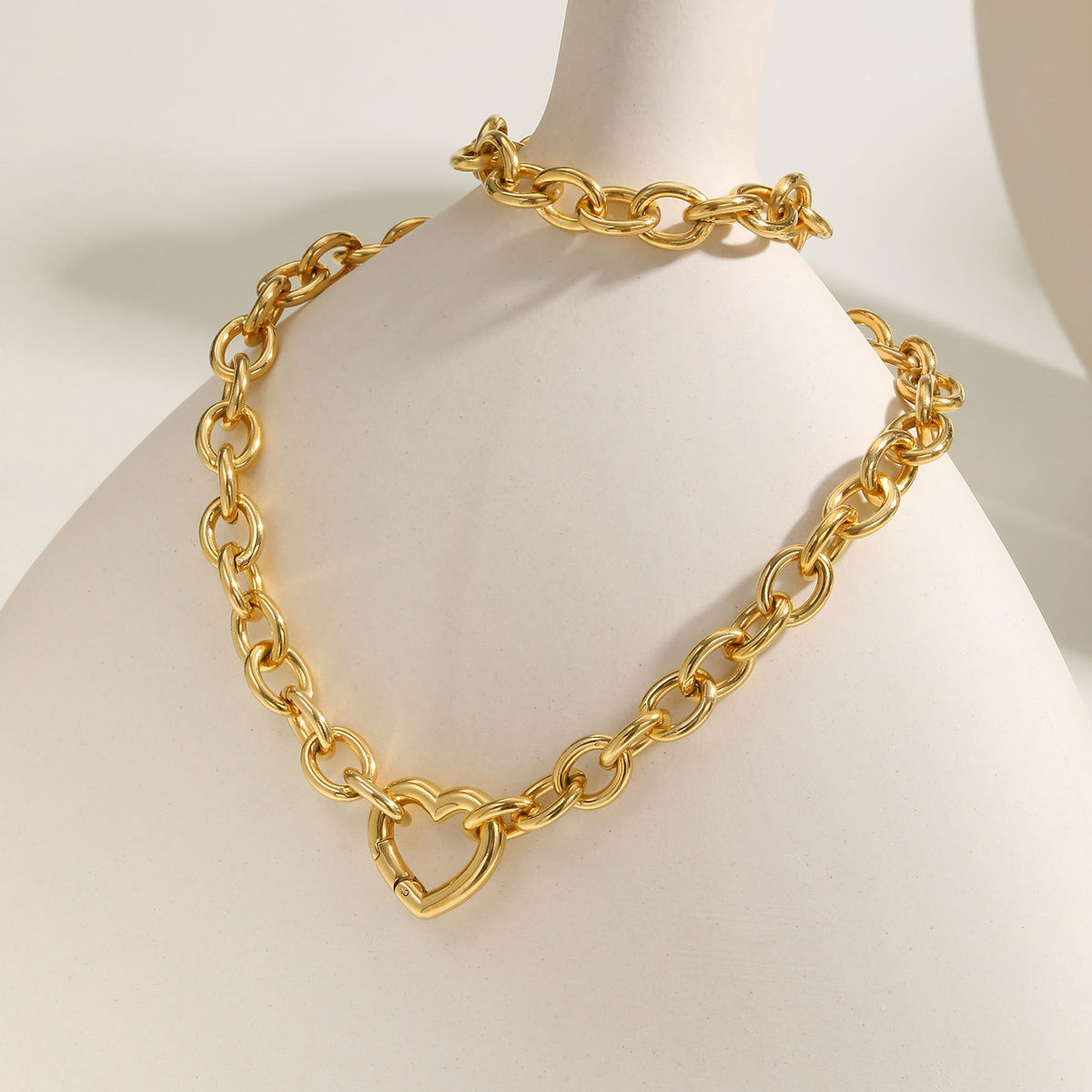 Ladies Titanium Steel – Stainless Steel Round Cross Chain Heart Buckle Necklace Bracelet