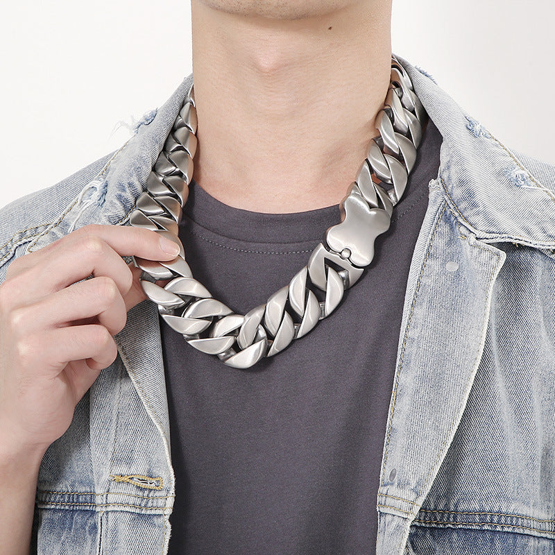 Trend Bone Buckle Necklace Decoration, Simple And Encrypted Sand Surface Cuban Chain Titanium