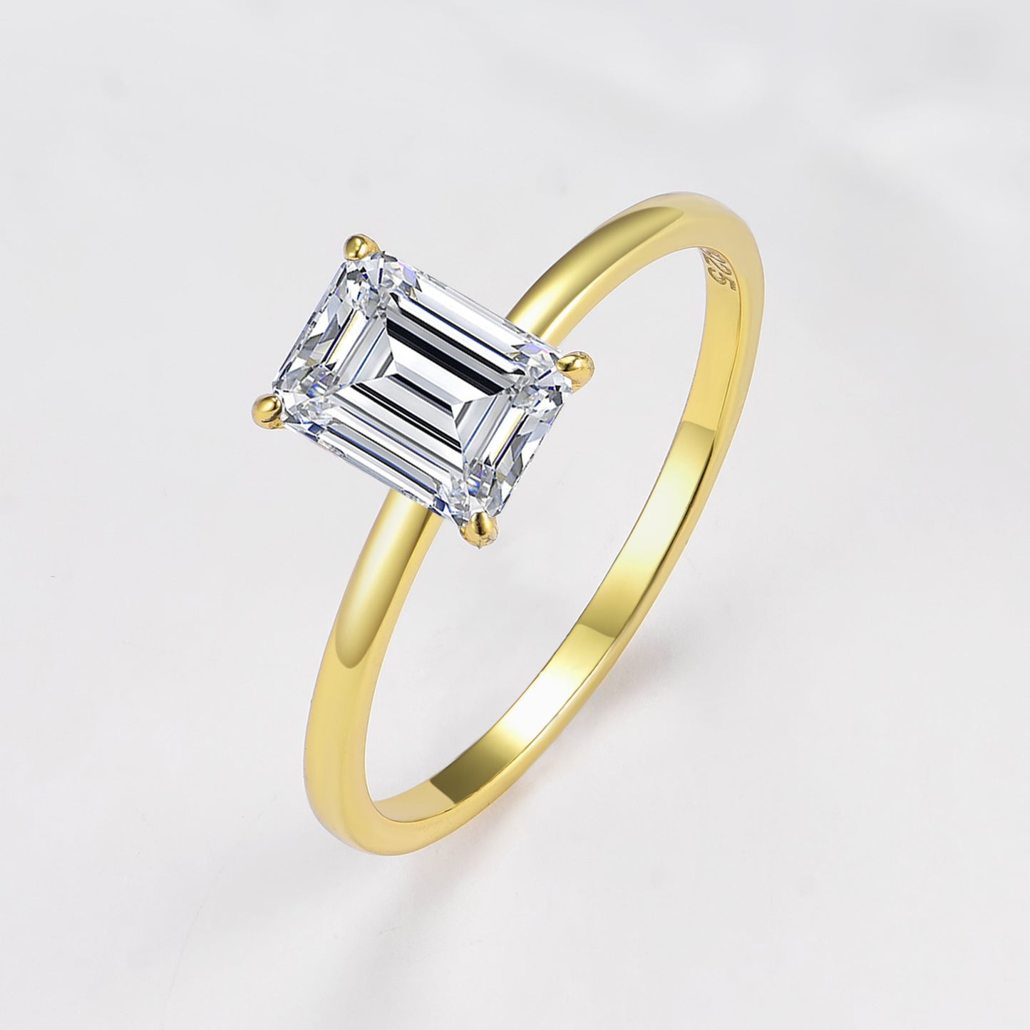 Europe And The United States Emerald Cut 2 Carat Moissanite Ring 925