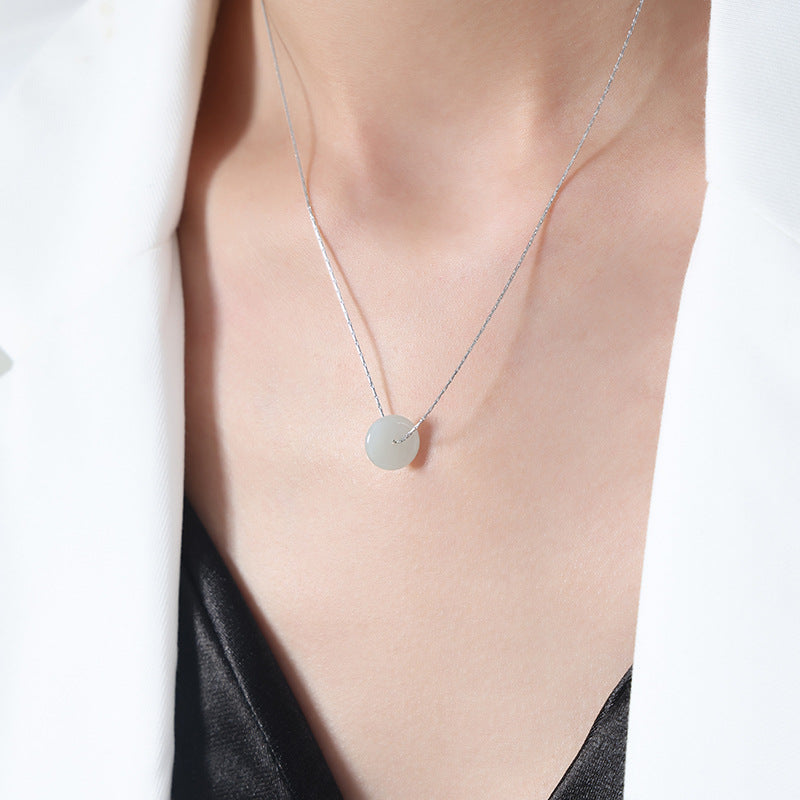 Circular Natural Stone Pendant Collarbone Chain Necklace for Women - Elegant Titanium Steel Jewelry