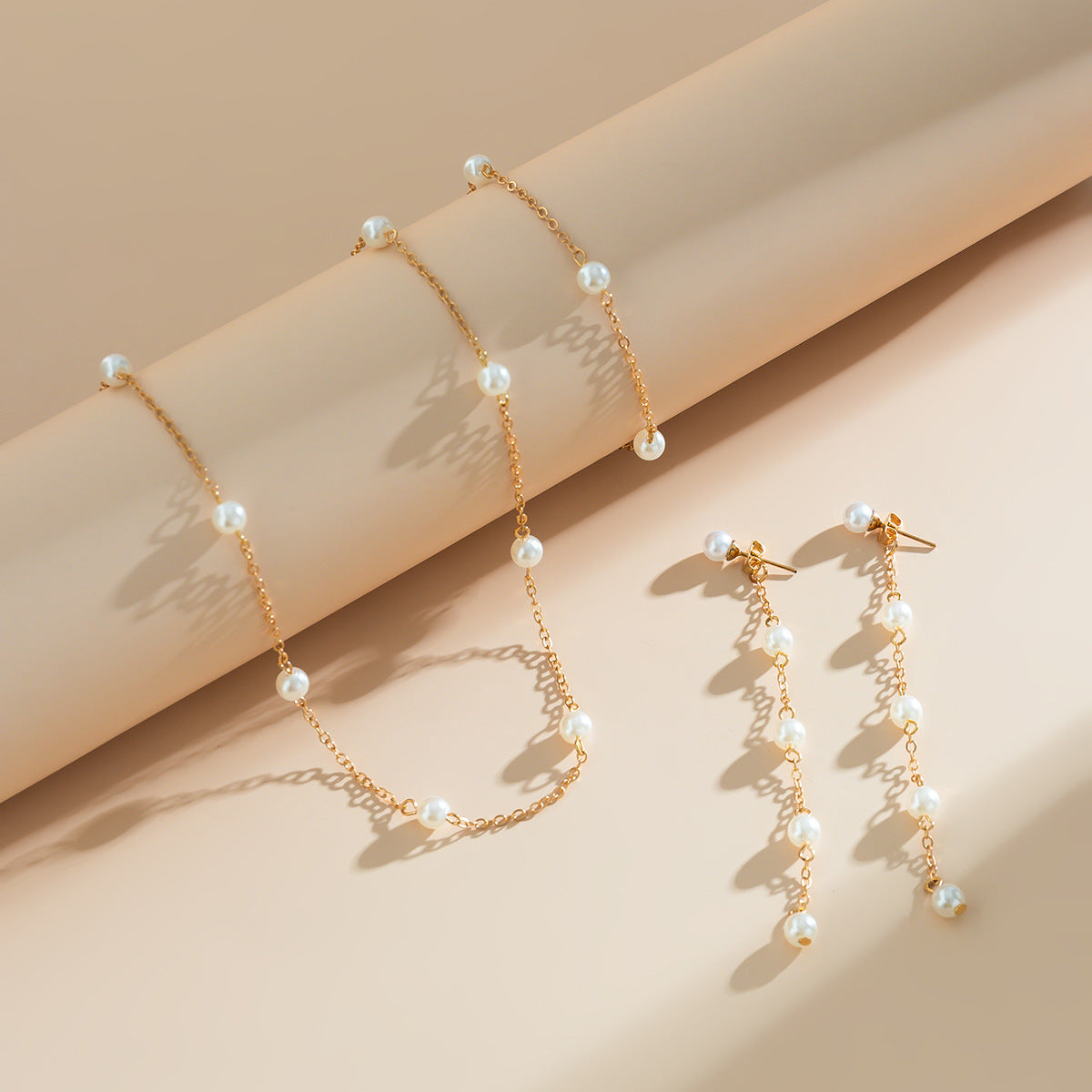 French Style Pearl and Tassel Necklace Set for Women