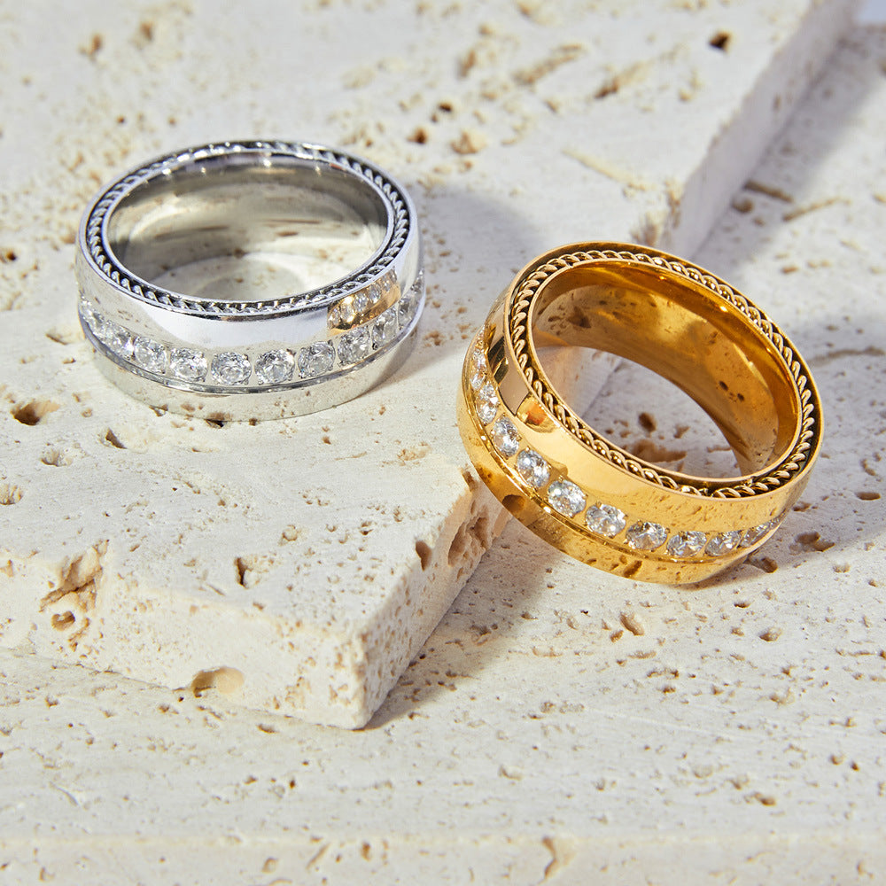 Niche Personality Gold-Plated Zircon Ring in Titanium Steel