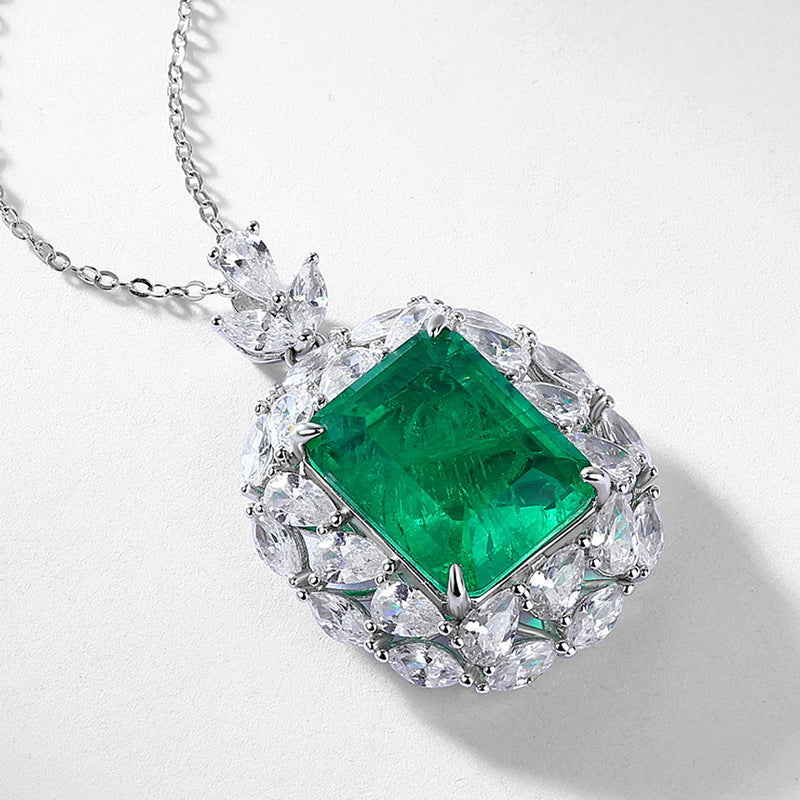 Planderful Gala Fireworks Necklace – Fashionable S925 Silver Simulation Emerald Pendant Wholesale