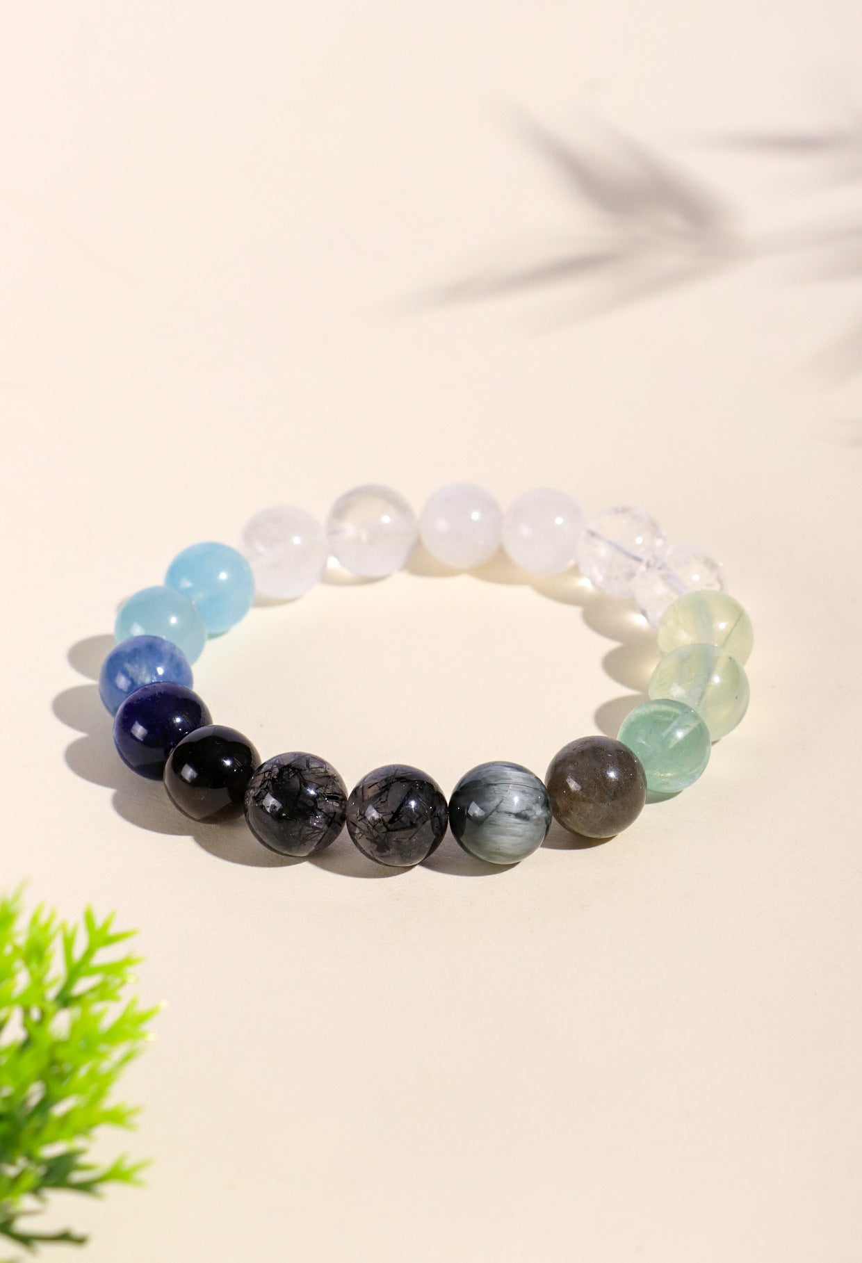 Planderful Fortune's Favor Bracelet – Elegant Blue Moonlight Crystal Design