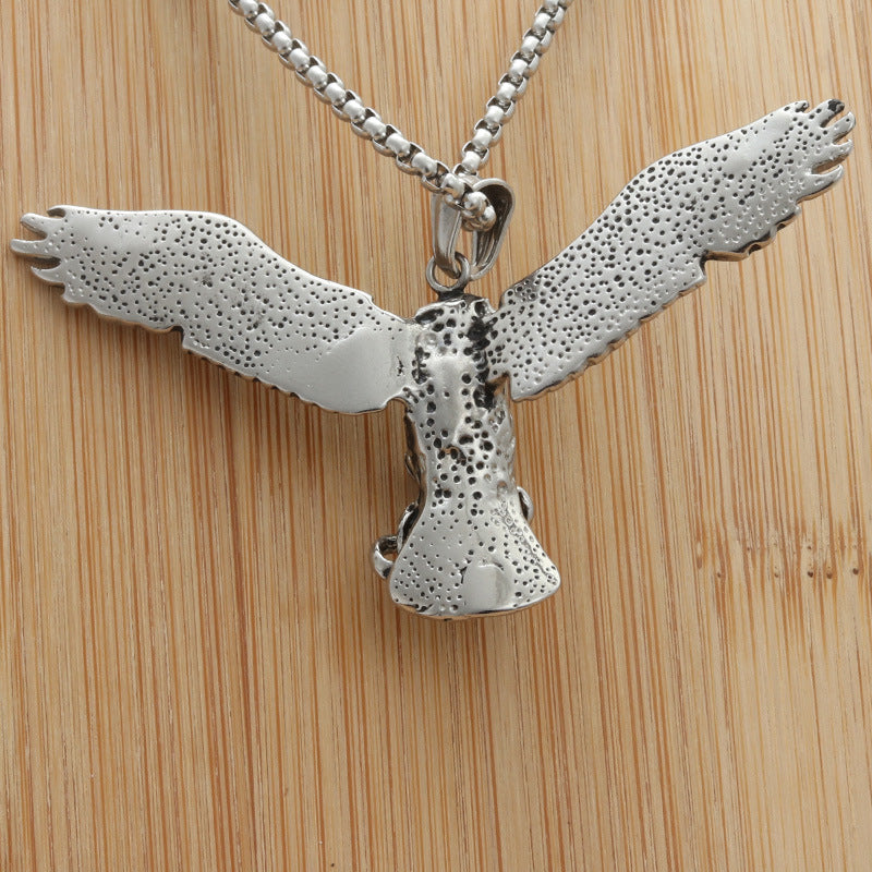 Personalized Retro Punk Titanium Steel Eagle Pendant Necklace for Men - Trendy Snake Catcher Design