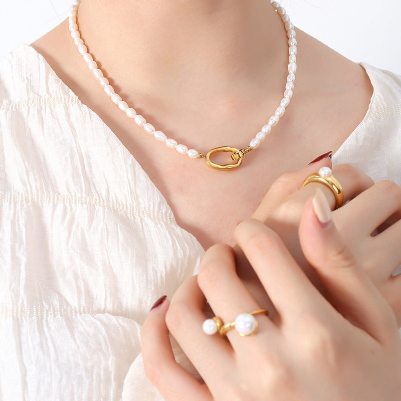 French Fashion Pearl Chain Necklace with Hidden Buckle