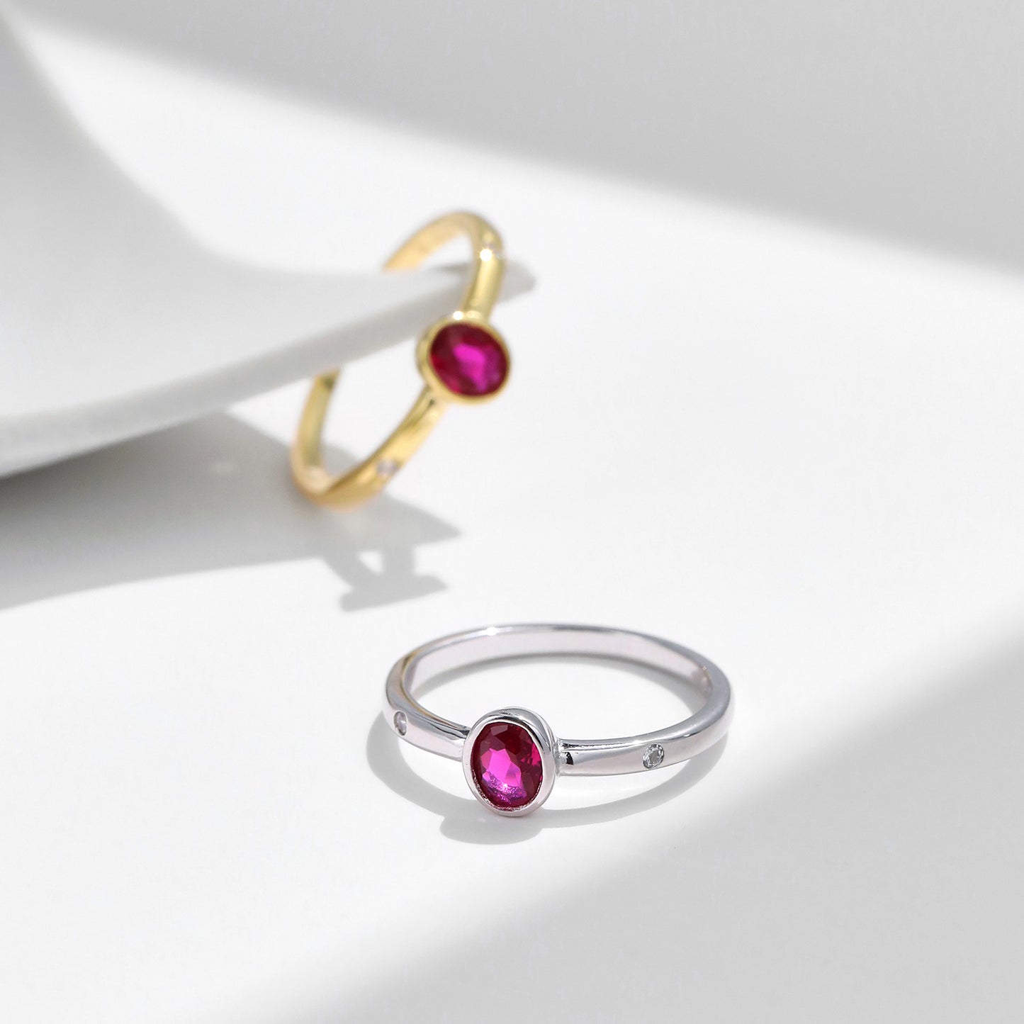 Planderful Gala Fireworks Ring – Stunning Pigeon Blood Red Zircon Design