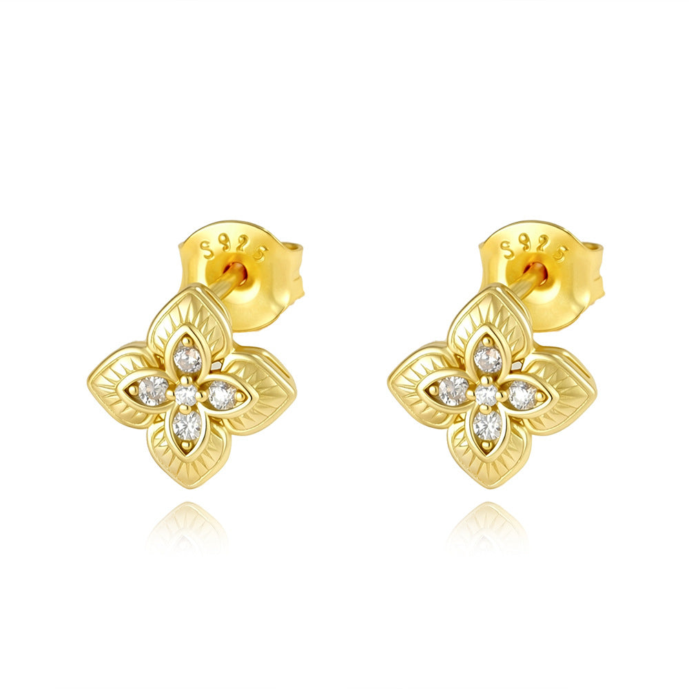 Hot Sale In Europe And America S925 Sterling Silver Zircon Clover Earrings