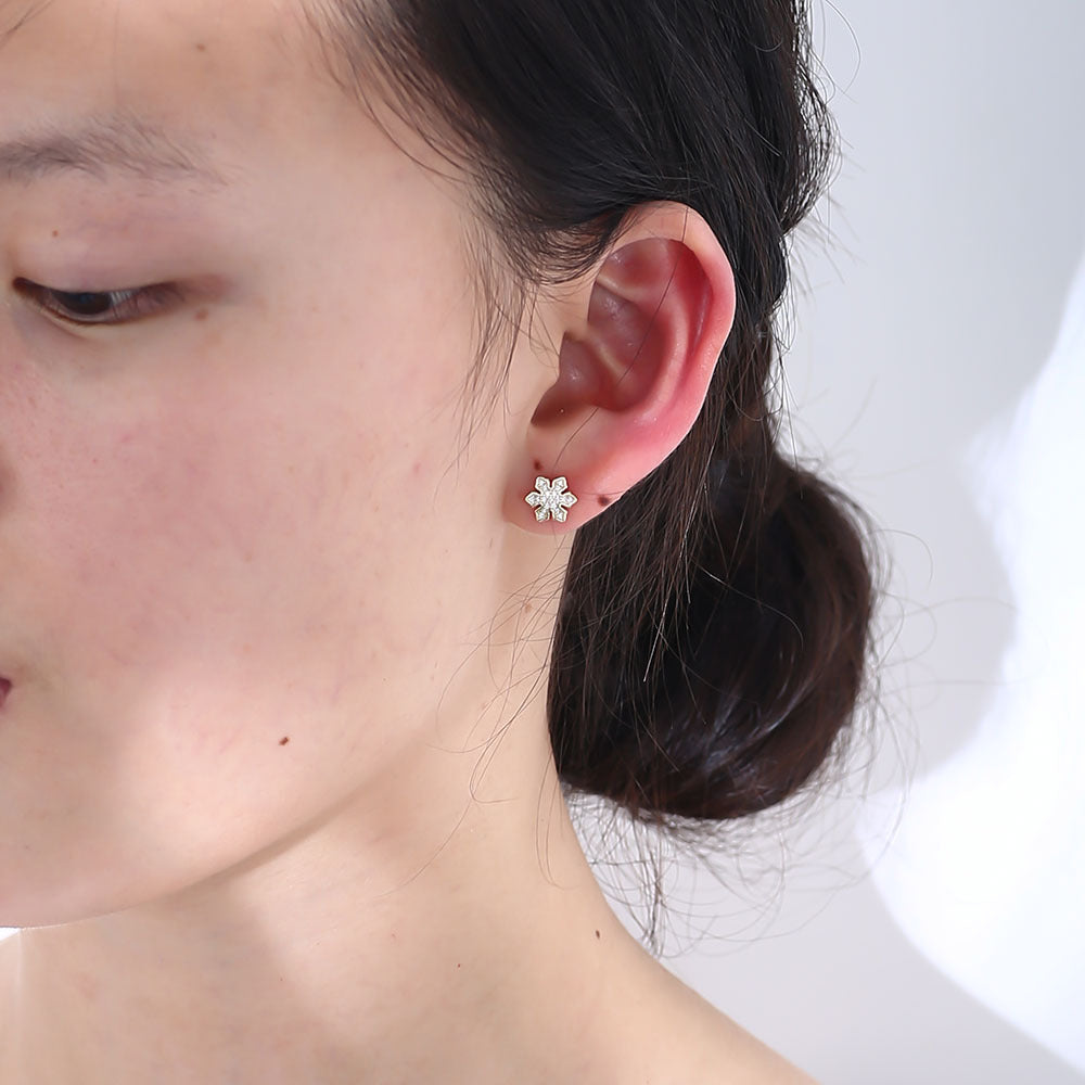 S925 Silver Delicate Zircon Snowflake Stud Earrings Tide Earrings Valentine'S Day Gift