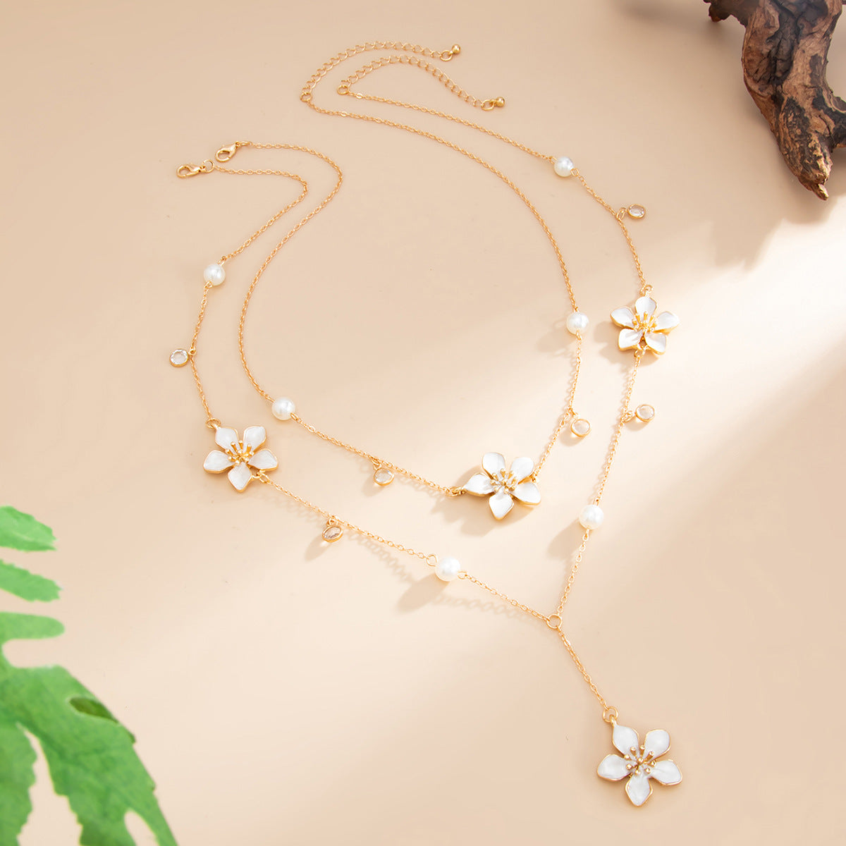 Bohemian Flower Pearl-Style Necklace