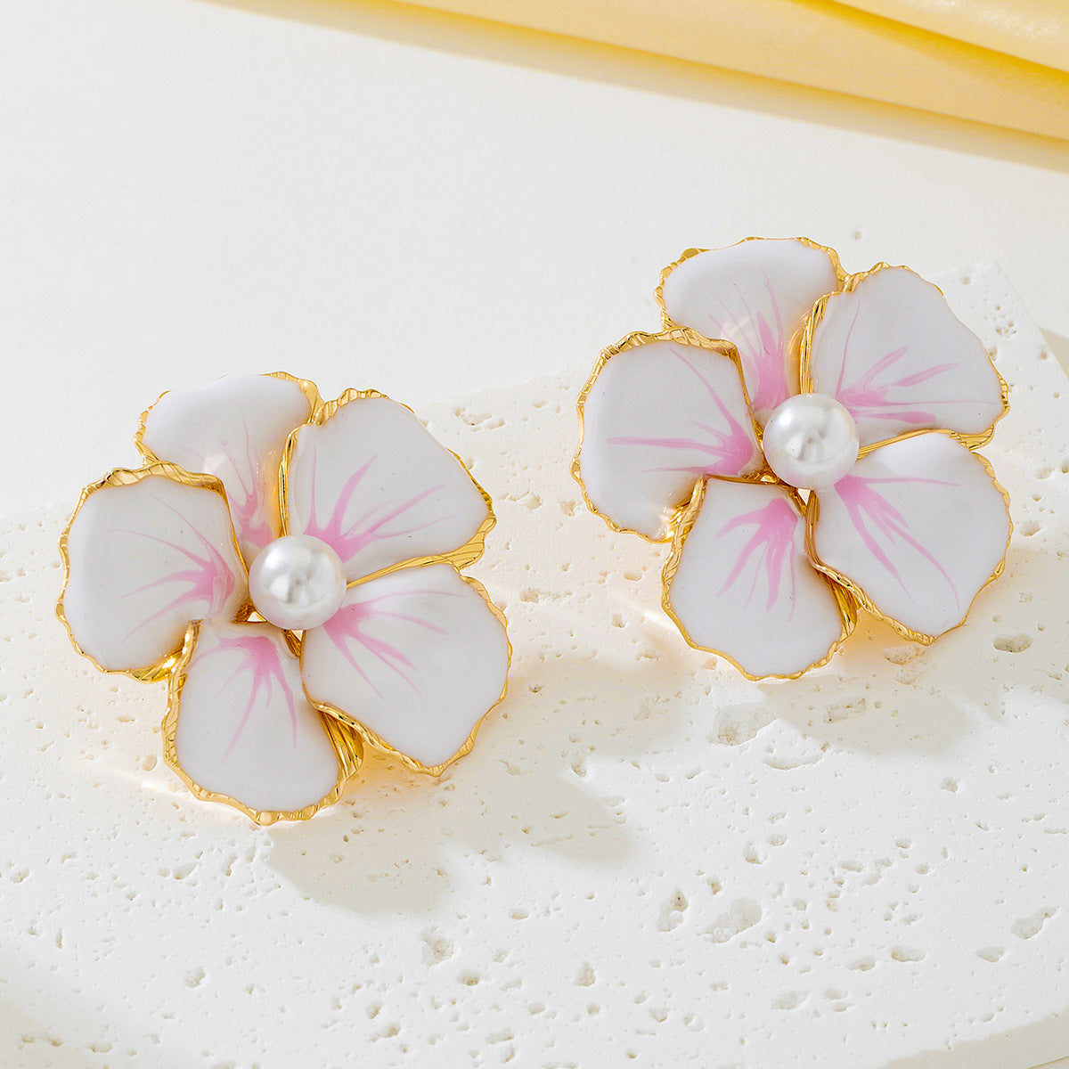 Planderful Vienna Verve Earrings – Fashionable Five-Petal Flower Design