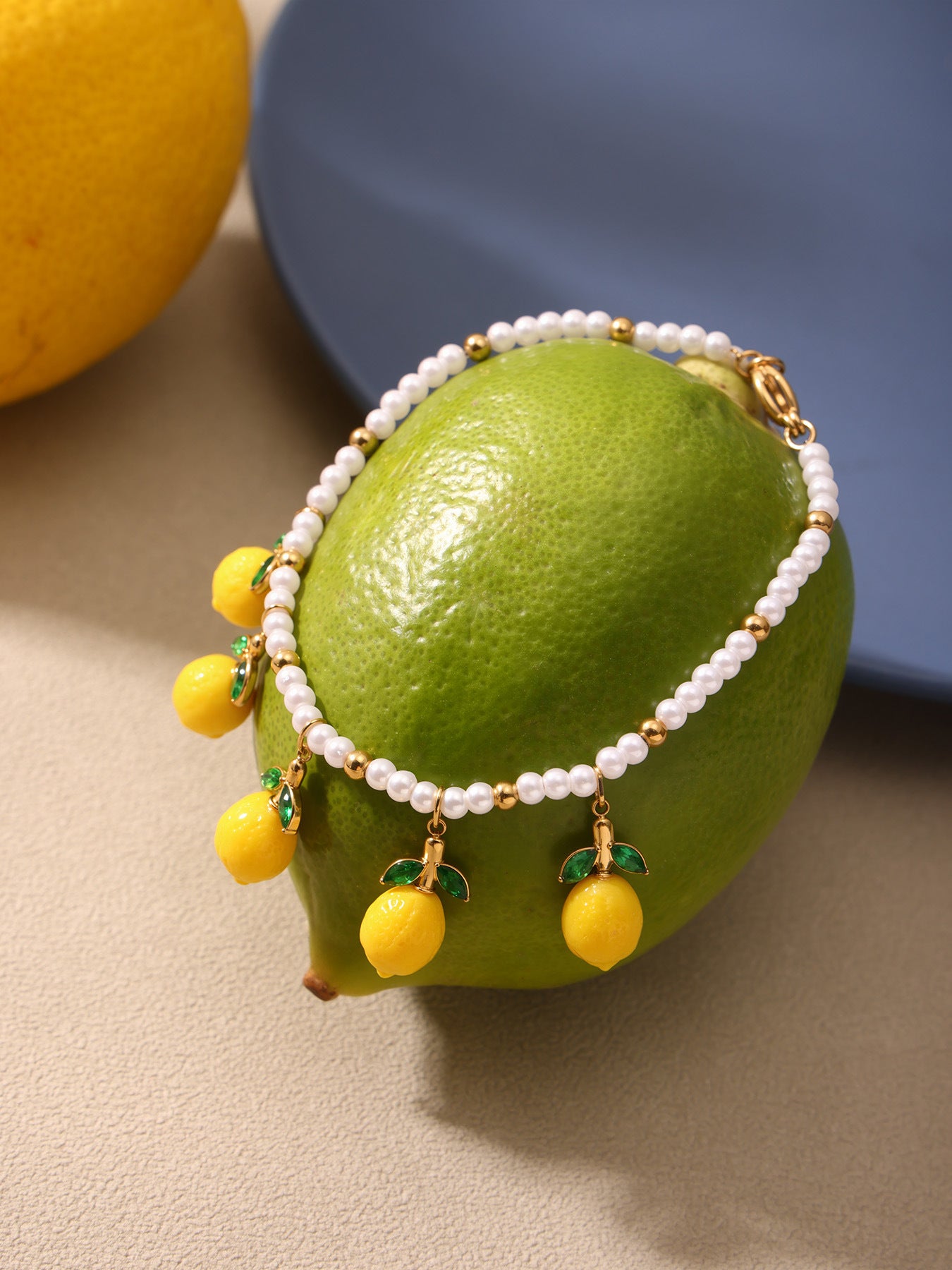 Planderful Lemon Daisy Resin Bead Bracelet Girls High Gloss