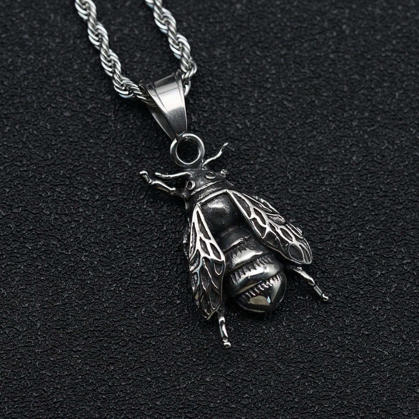 Steel Necklace – Dainty Bee Pendant