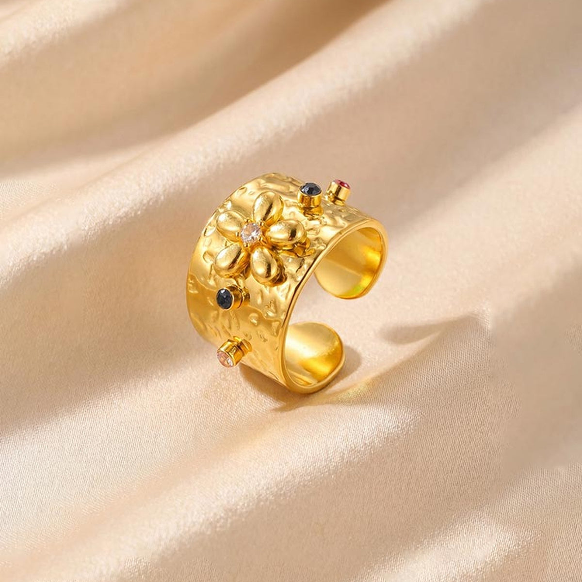 Stainless Steel Wide-Sided Texture Flower Zircon Open Ring Design