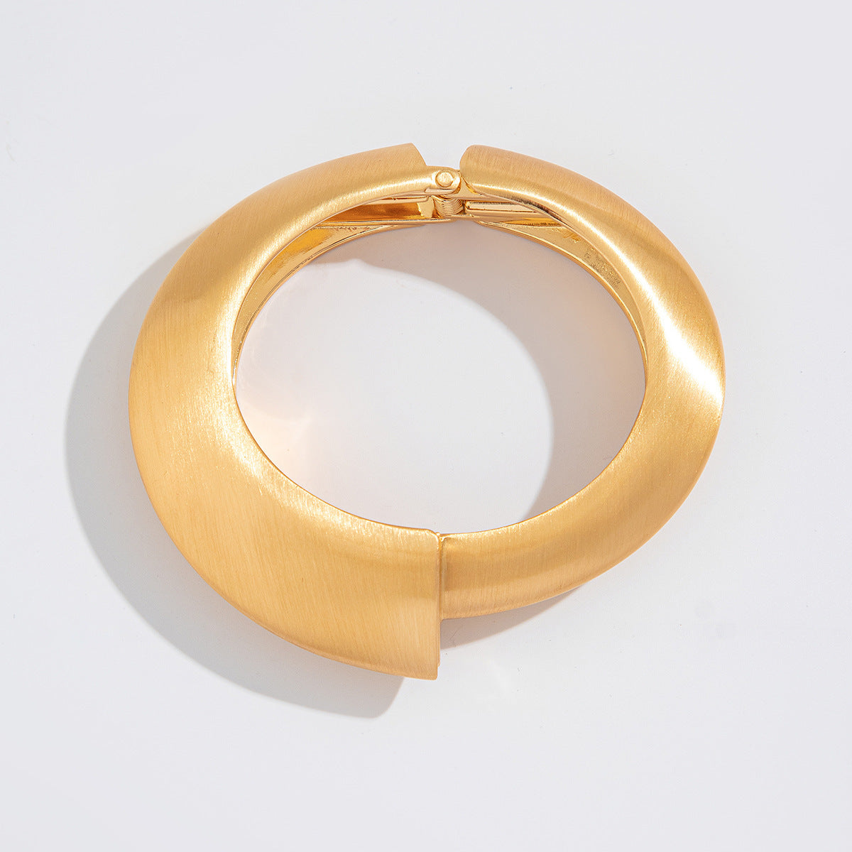 Planderful Vienna Verve Irregular Metal Bracelet For Edgy Punk Fashion Lovers Matte Wide Cuff With Spring Buckle