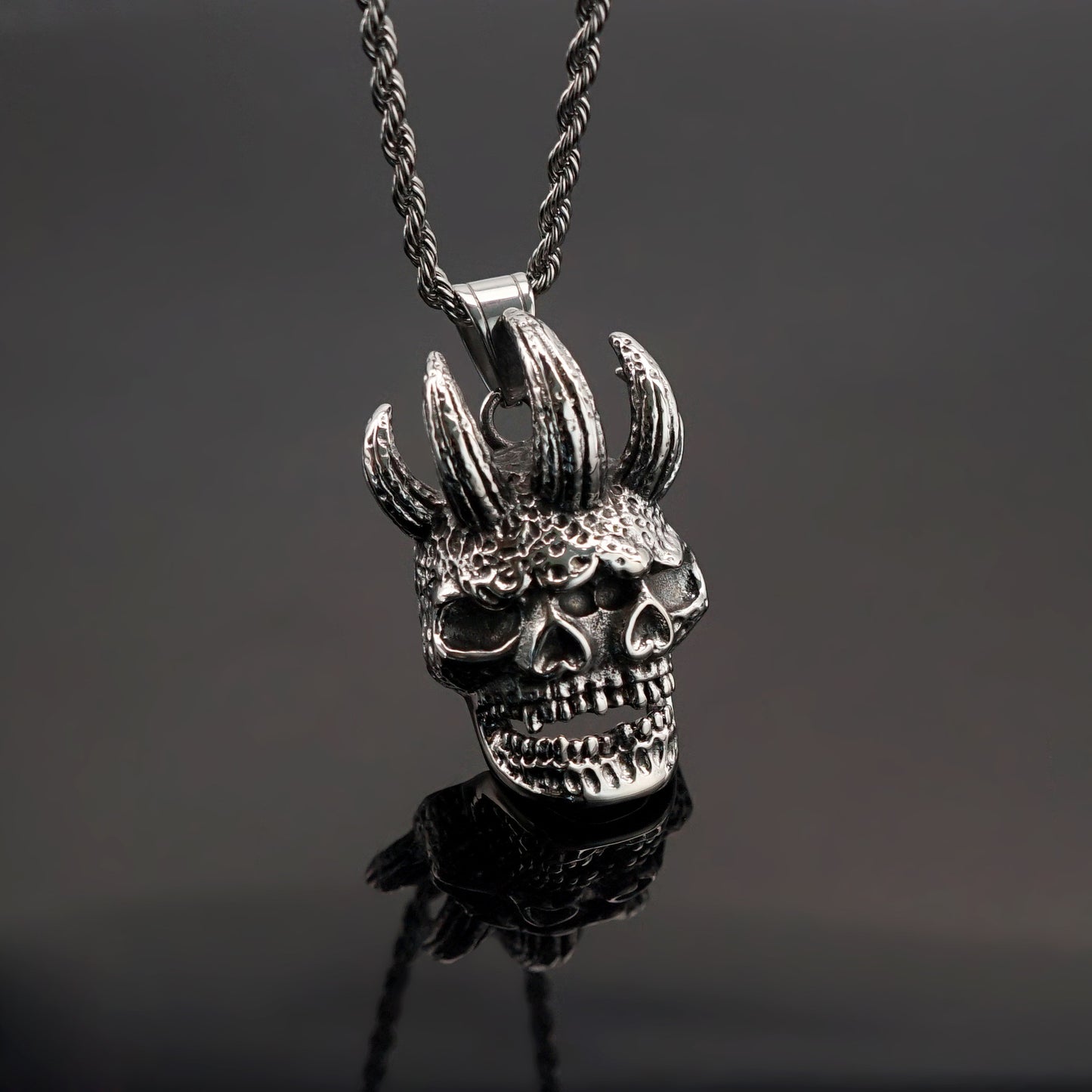 Steel Necklace - Statement Hip Hop Punk Pendant With Pentagram Skull For Everyday Streetwear