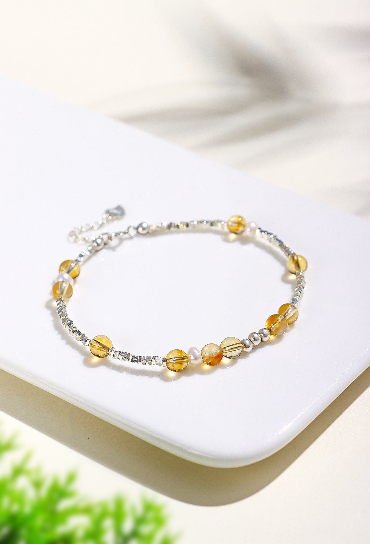 Planderful Fortune's Favor Bracelet – Elegant Crystal Beaded Design