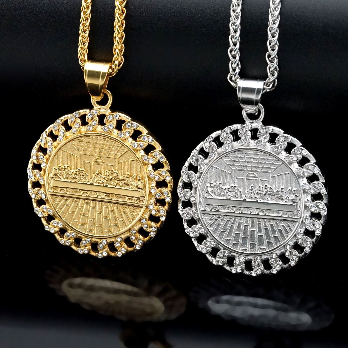Planderful Last Supper Pendant Necklace Stainless Steel Gold Plated Zircon for Unisex Timeless Iconic Protection