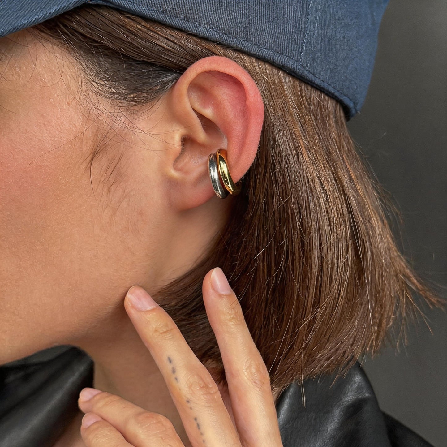 Planderful C Shaped Stainless Steel Ear Clip Earrings with Contrasting Knot Detail For Women Statement Jewelry