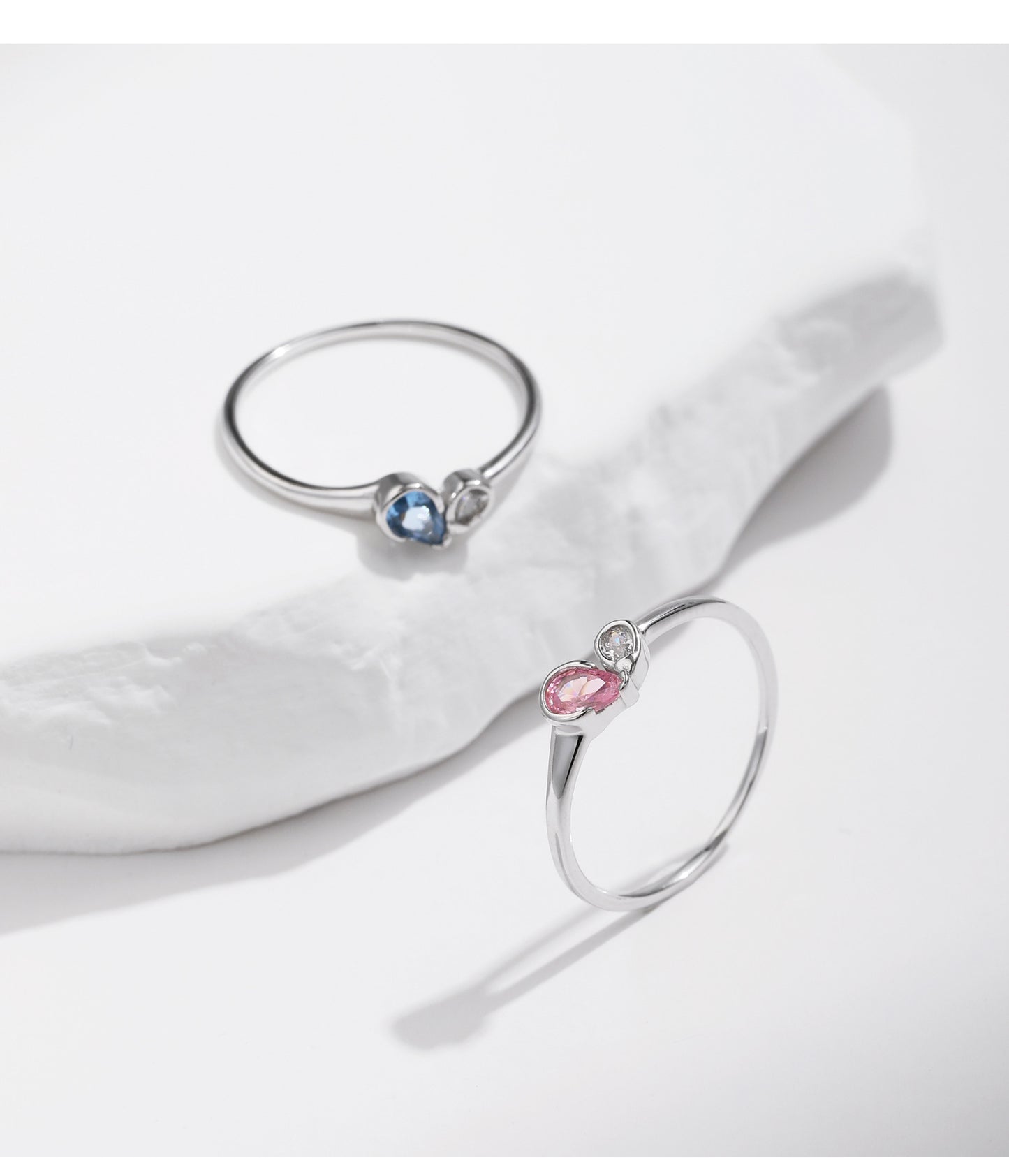 Planderful Everyday Genie Ring – Elegant Two-Color Zircon Design