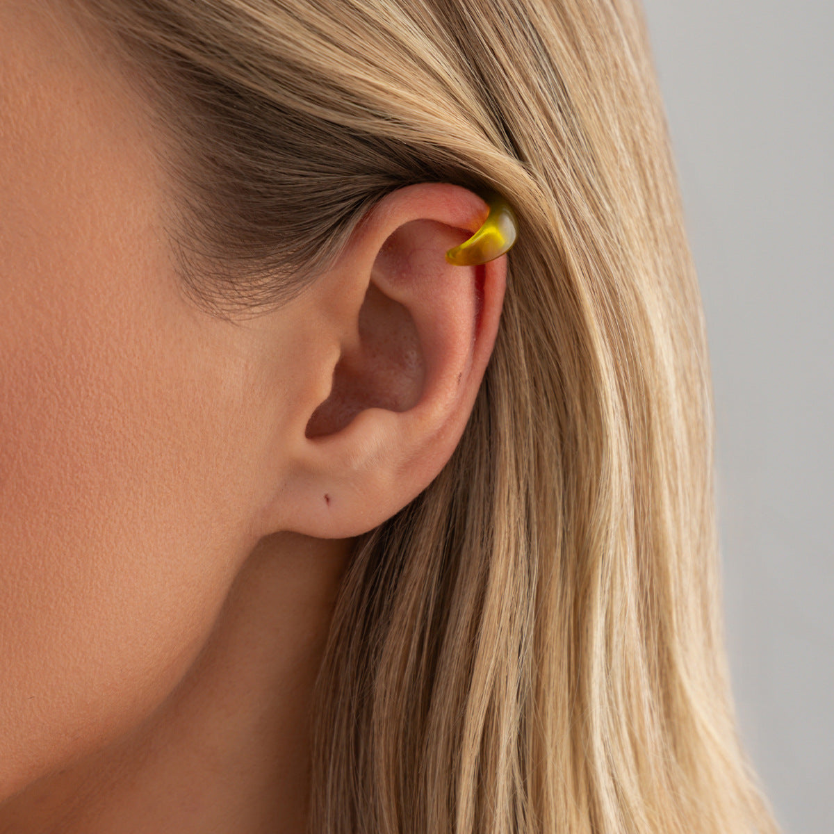 Planderful C Shaped Ear Clip Earrings Resin Statement Accessory For Millennial Women Dopamine Color Versatile