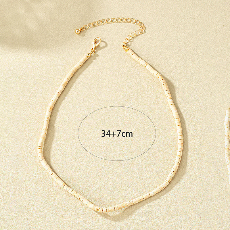 Cold Elegance: Vienna Verve Metal Necklace with Unique Coconut Shell Design