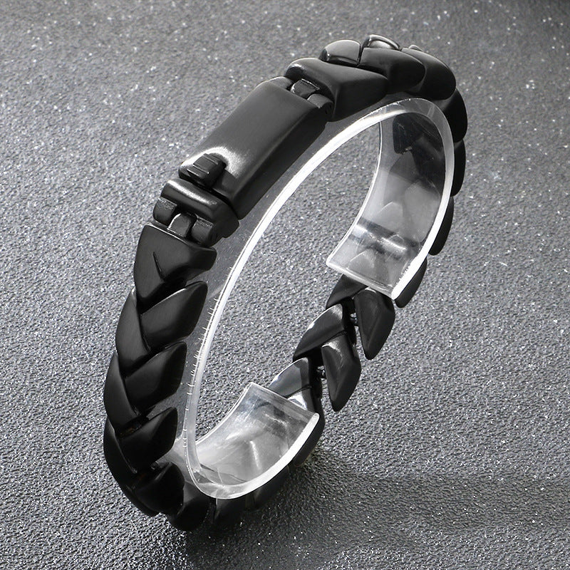11mm Sand Surface – Vacuum Electroplating Staggered Layered Cuban Chain Titanium Steel Bracelet