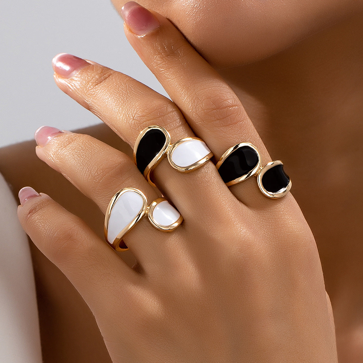 Fashionable Personalized Geometric Ring Set for Women