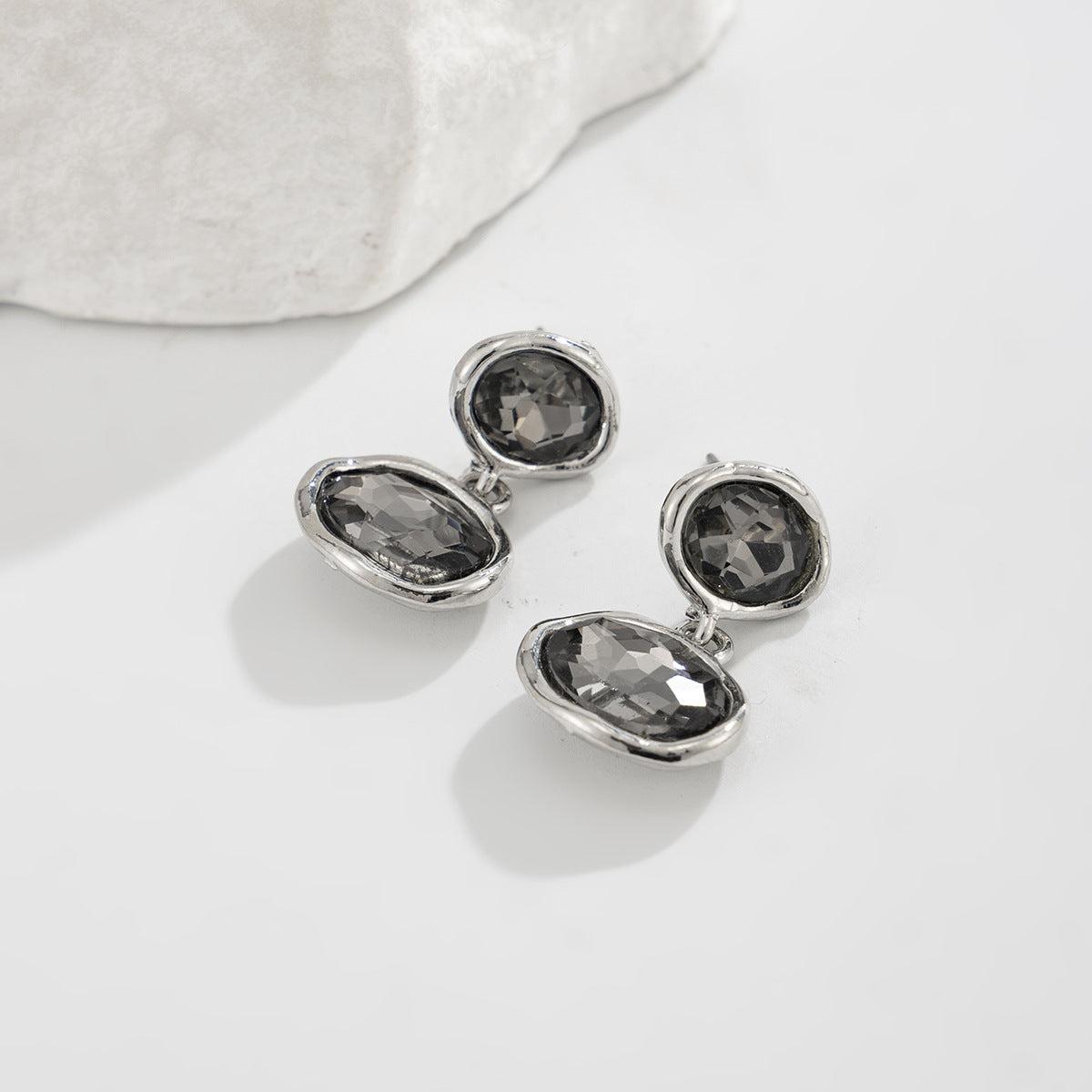 Planderful Vienna Verve Square Gemstone Fringed Stud Earrings For Women Retro European Style Statement Jewelry