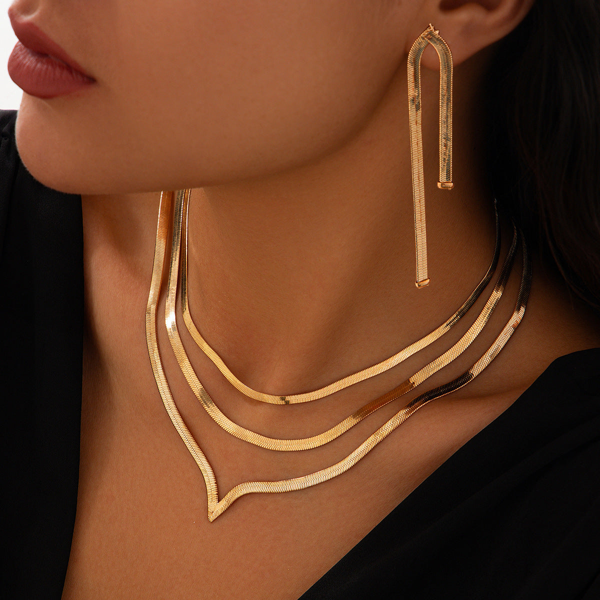 Planderful Vienna Verve Necklace – Versatile Geometric Design