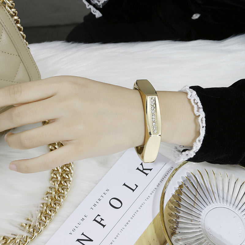 Royal Gold Hexagonal Brick Inlay Bracelet - Unique European Handcrafted Style