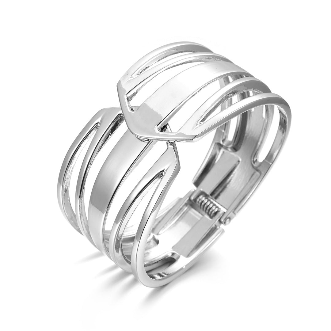 Planderful Vienna Verve Bracelet – Exaggerated Electroplating with Light Luxury Design