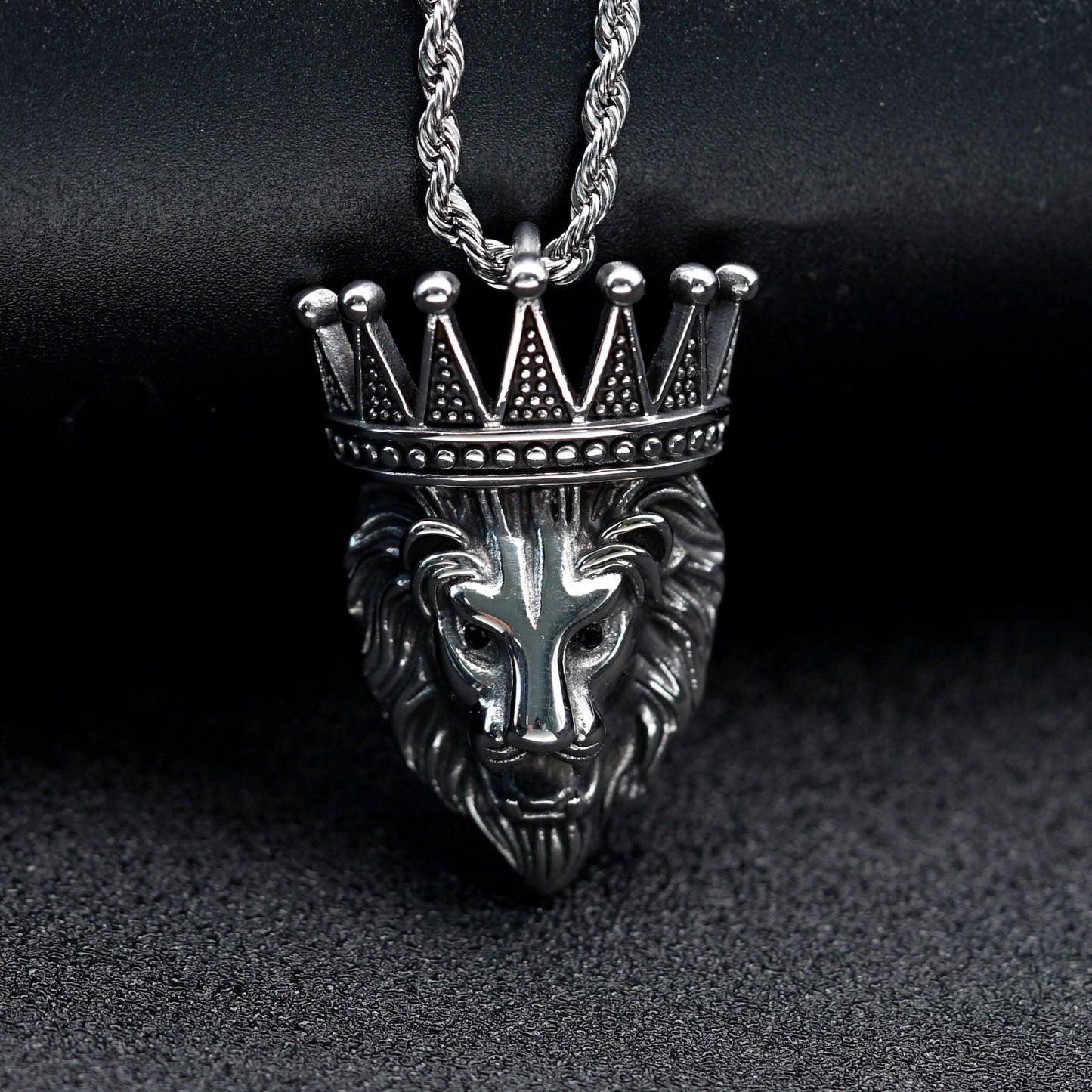 Steel Necklace – Vintage Lion Crown Pendant Hip Hop