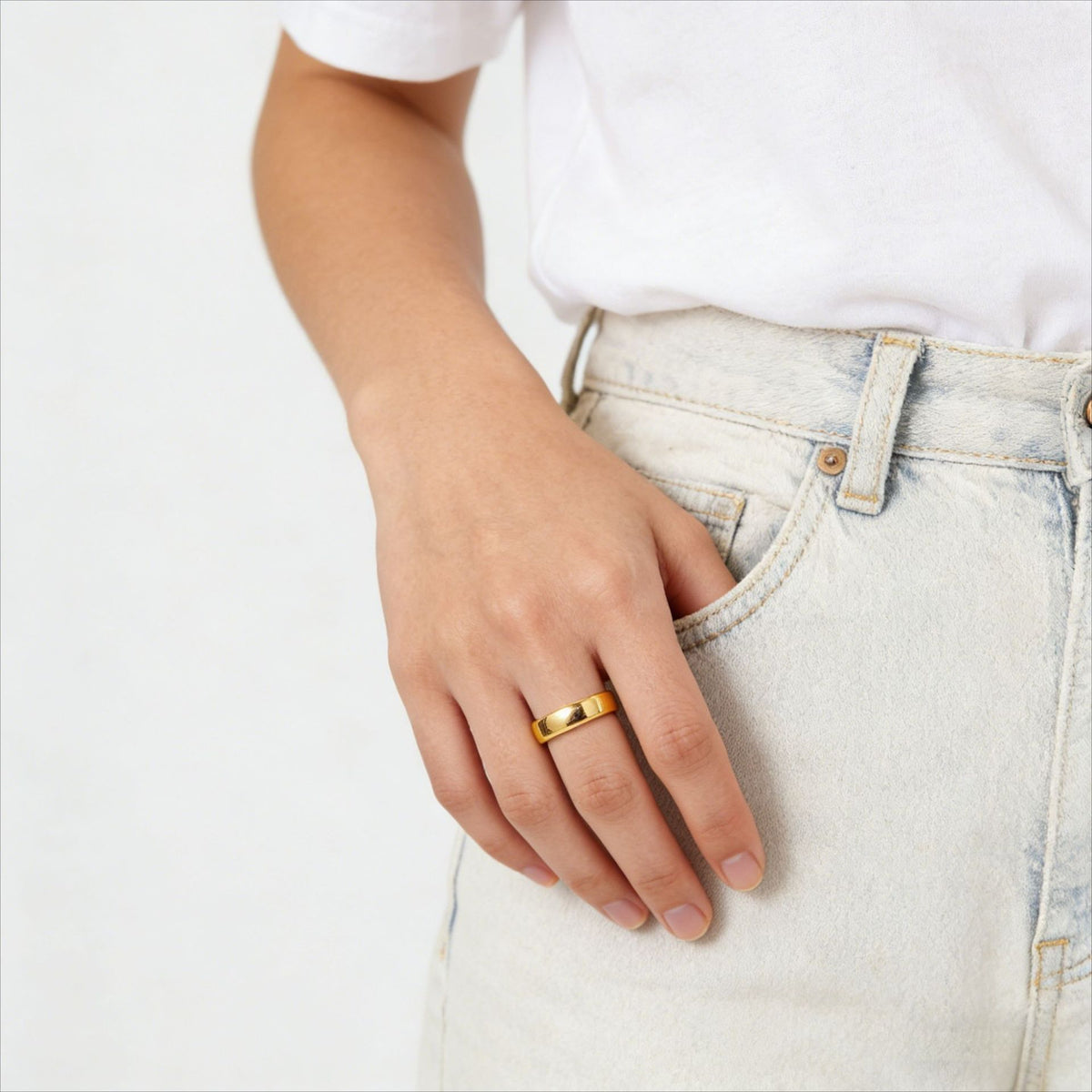 Modern Stainless Steel Ring — Gold / Silver / Black