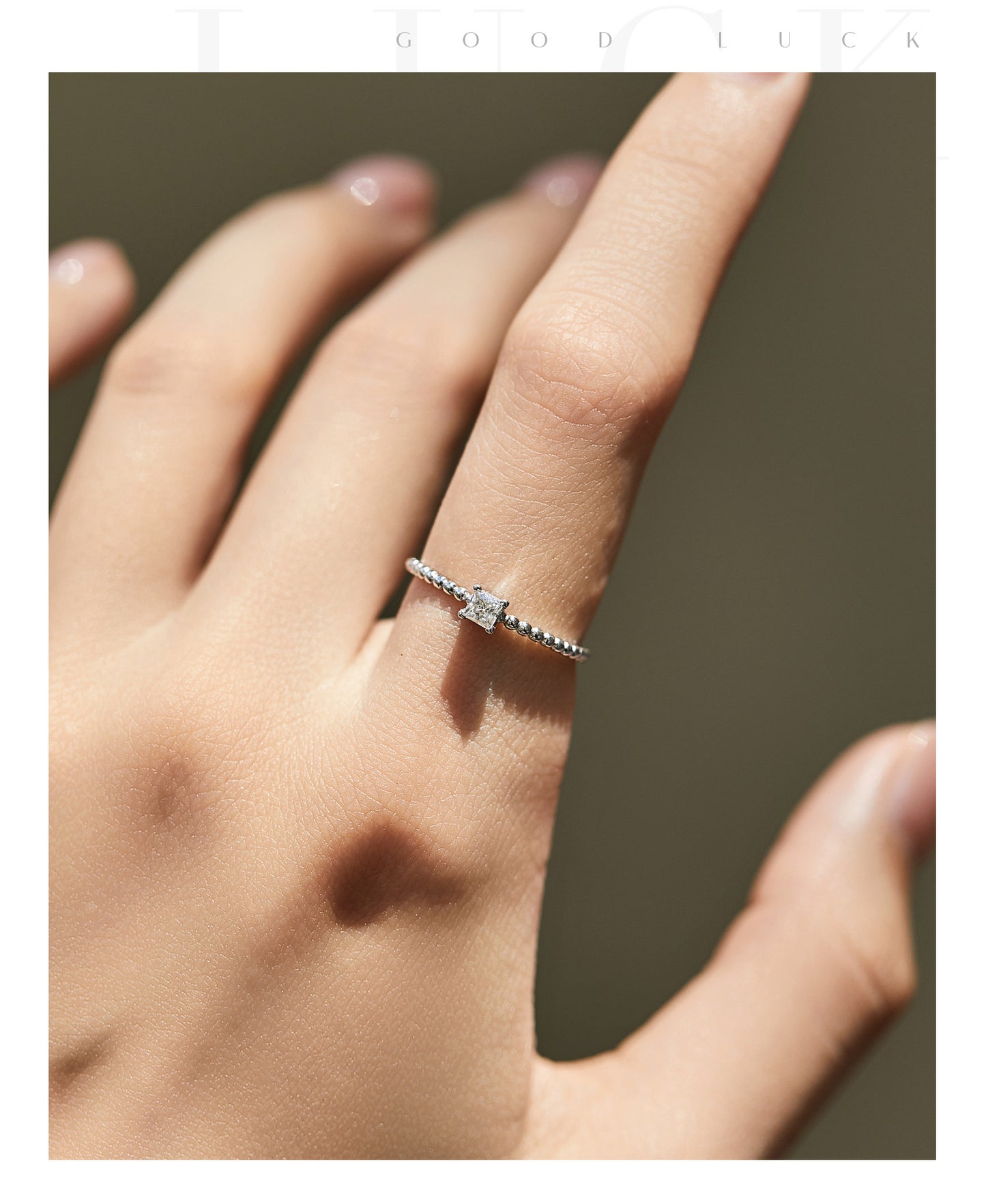 Planderful Moissanite Sparkling Ring – Elegant Geometric Design with Moissanite Beads