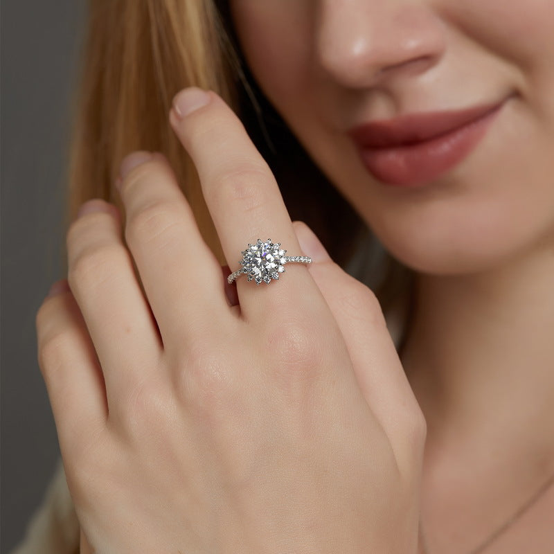 Planderful Snowflake Moissanite Sterling Silver Ring – 6.5 × 6.5 mm, 1 ct