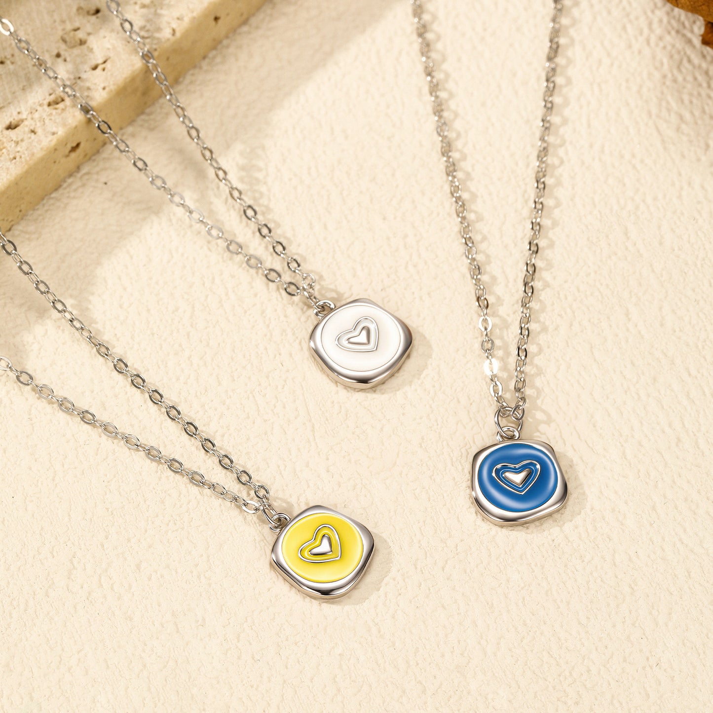 Planderful Everyday Genie S925 Sterling Silver Irregular Liquid Metal Necklace Women’s Japan and Korea Fashion Love Enamel Clavicle Chain – Elegant and Unique Design