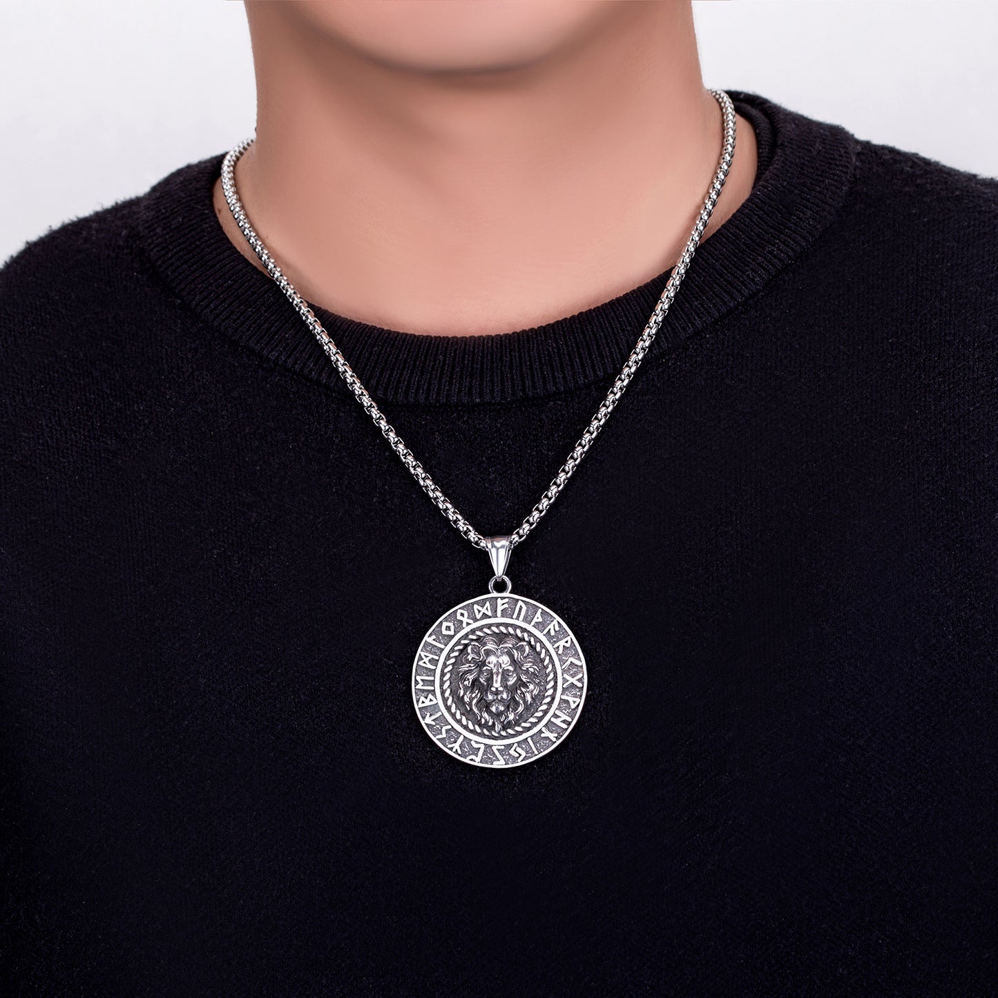 Steel Necklace – Vintage Viking Compass Lion Head
