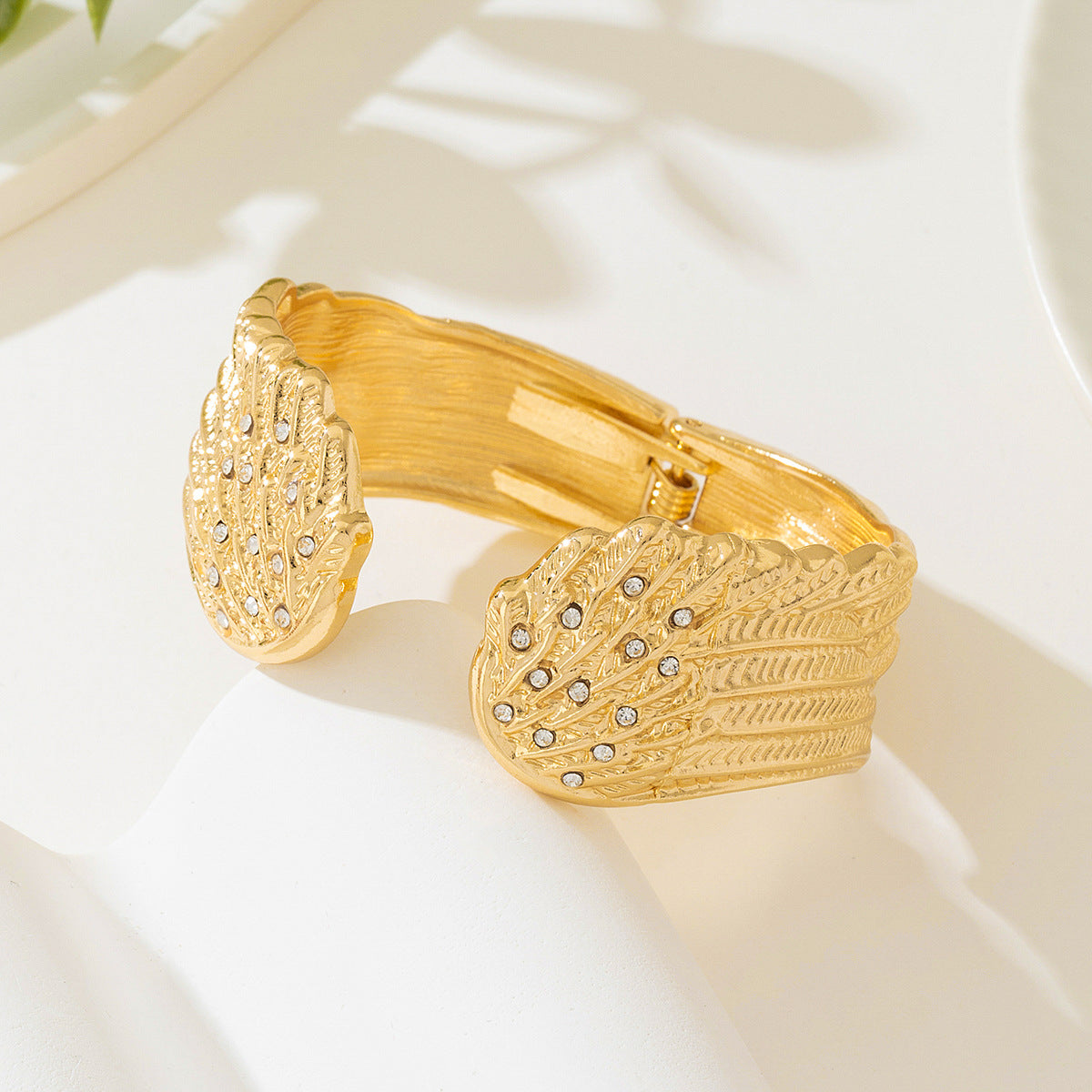 Planderful Vienna Verve Bracelet – Adjustable Metal Design with Diamond Accents