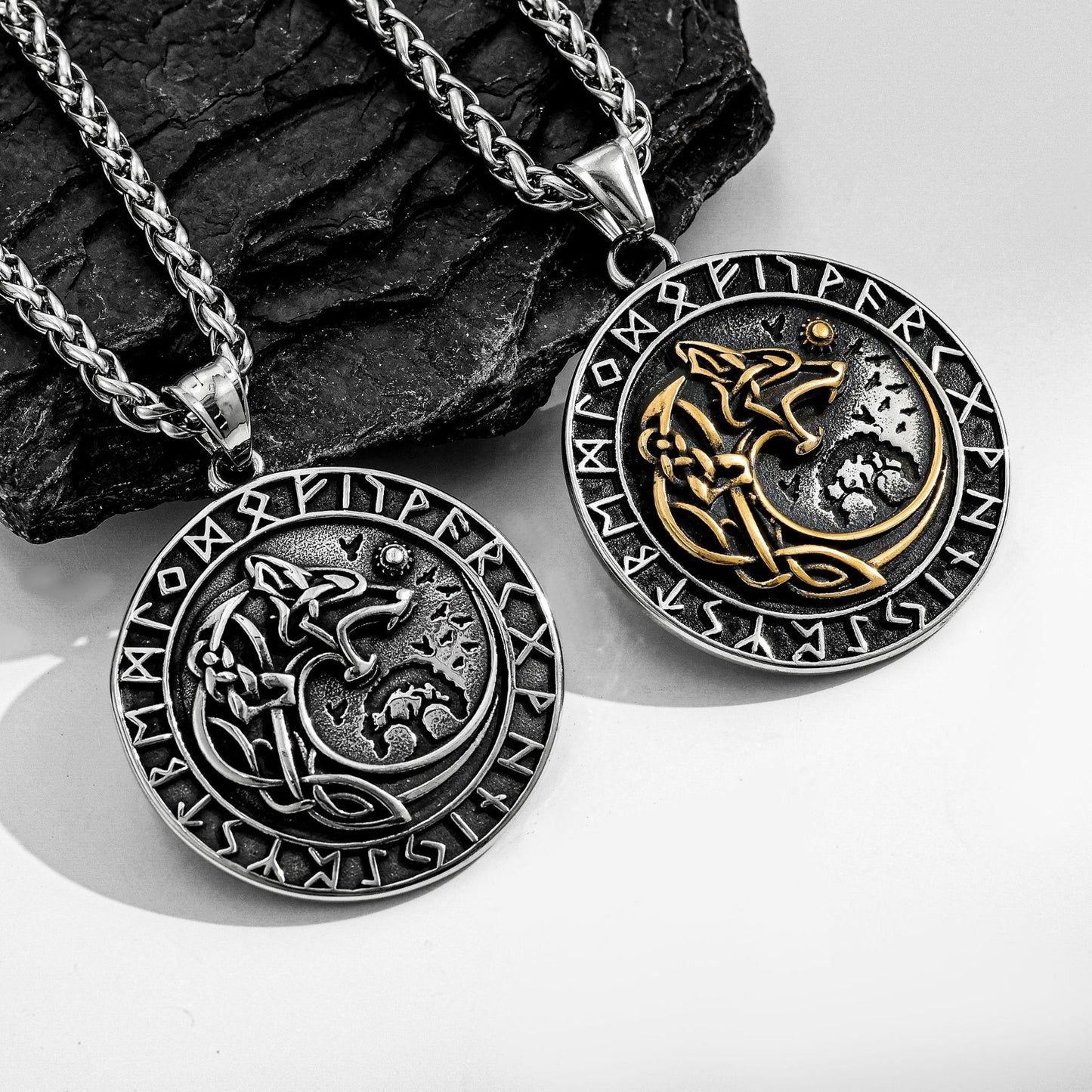 Planderful Nordic Viking Wolf Head Rune Pendant Necklace For Men - Durable Stainless Steel Jewelry Gift