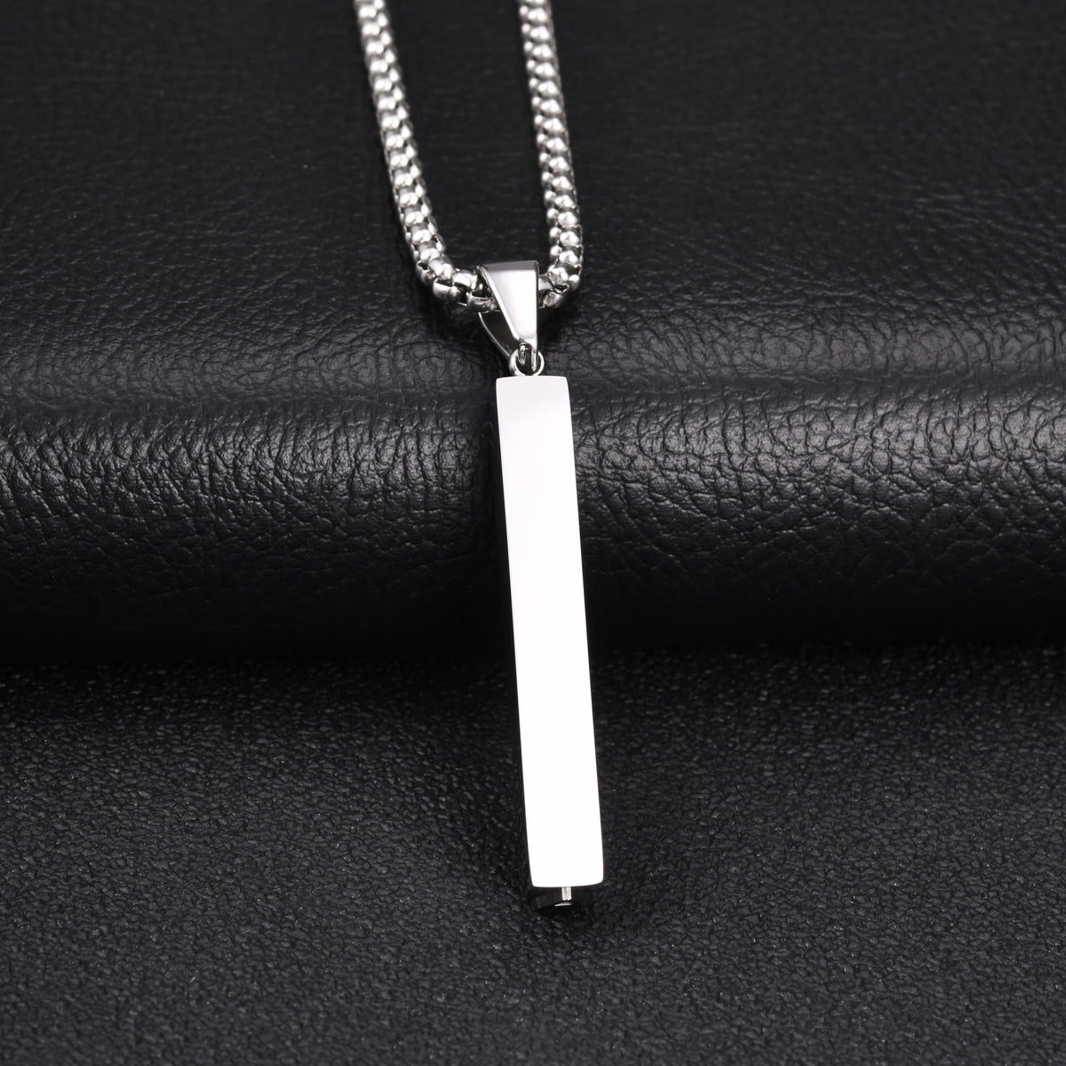 Hot-Selling Urban Minimalist Style – Stainless Steel Rectangular Strip Letter Pendant – Necklace