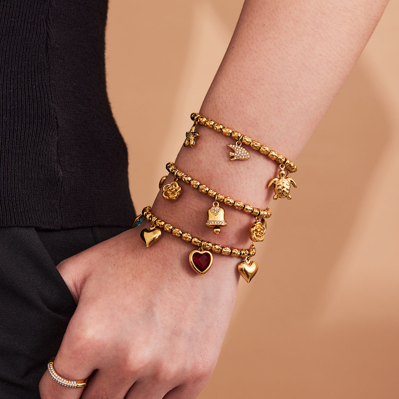 Planderful Vintage Bell Flower Bracelet Embossed Titanium