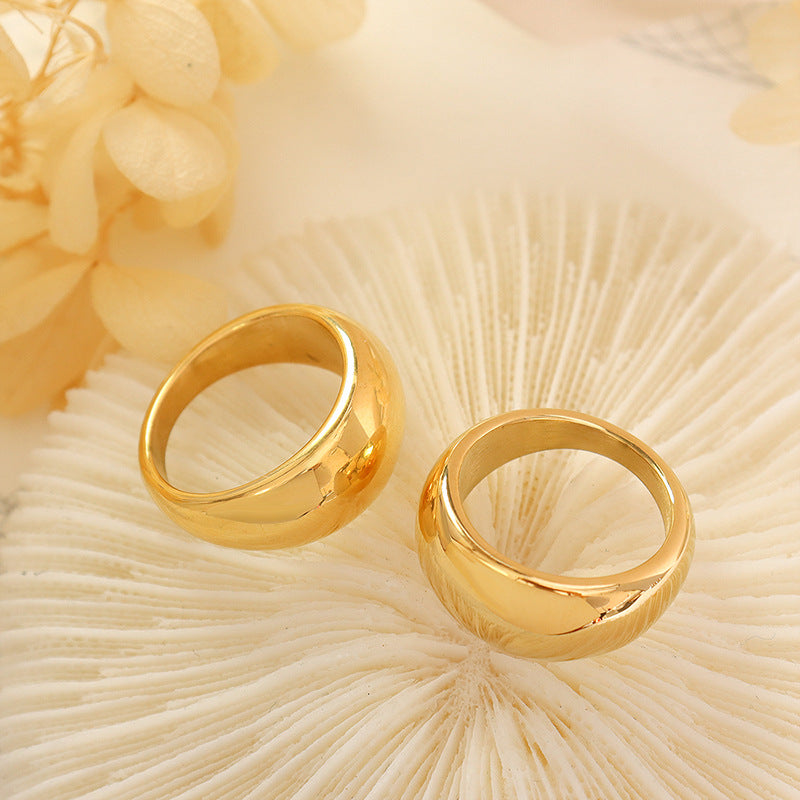 Titanium Steel Ring with 18K Gold-Plated Minimalist Design and Versatile Style